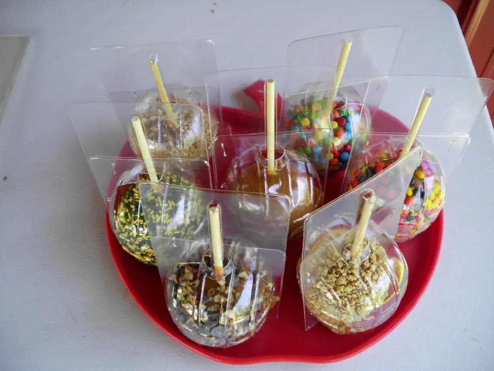 Caramel apples
